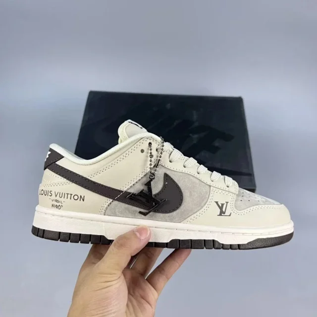Nike Sneakers Dunk Low product detail image 8