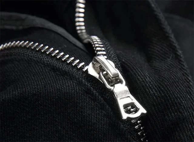 AMIRI Jeans Distressed Graphic product detail image 7
