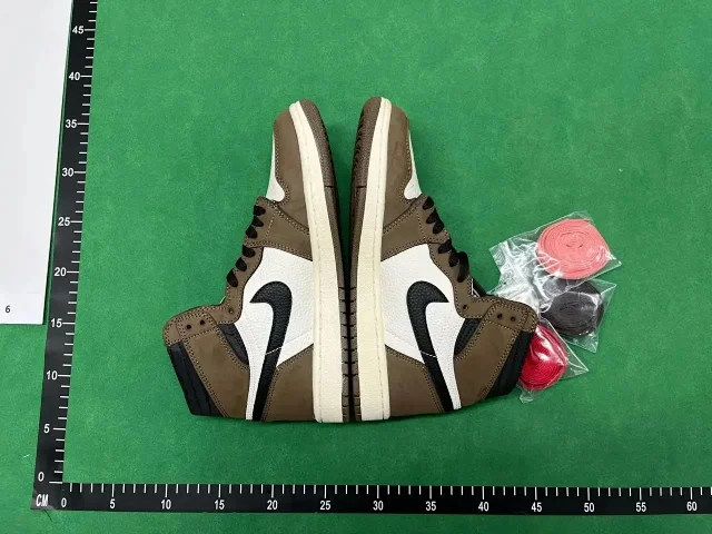 Nike Sneakers Air Jordan 1 High-Top product detail image 2