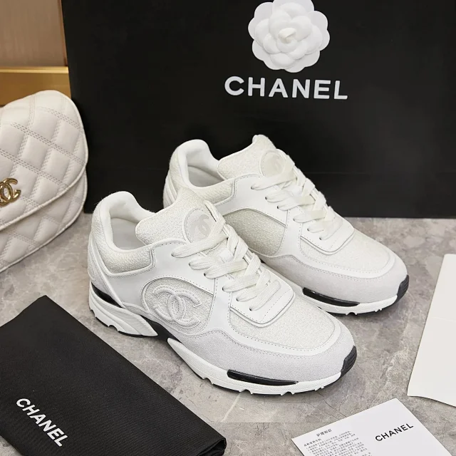 Chanel Sneakers Chunky lace-up with interlocking CC logo product detail image 2