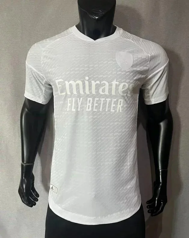 Tottenham Hotspur Multiple club jersey designs product detail image 3