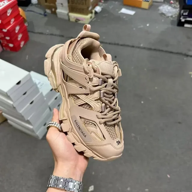 Balenciaga Sneakers Track product detail image 7