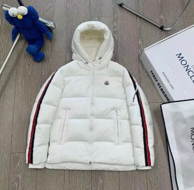 Moncler Down Jackets Quilted Jacket product detail image 15