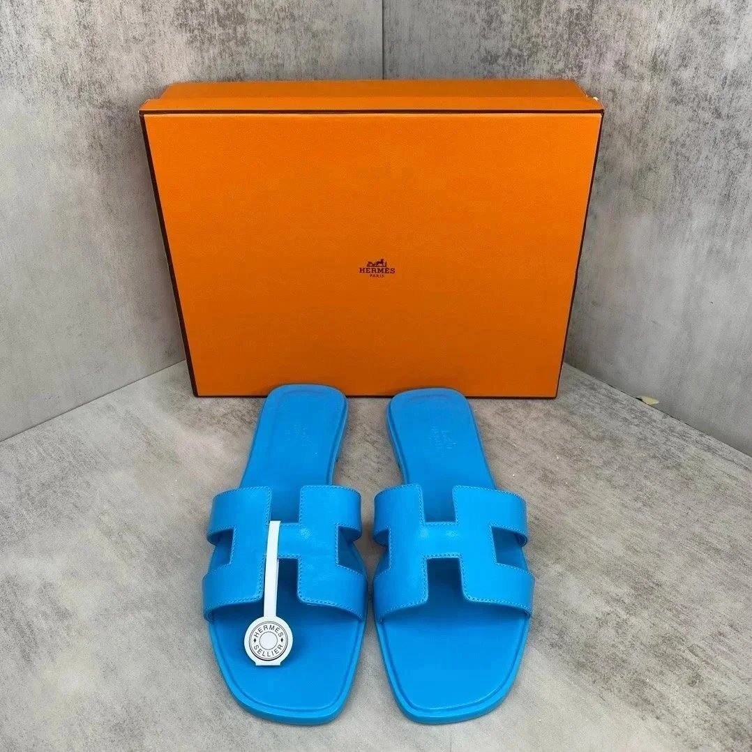 Hermès Slippers Oran H-cut slide sandals image 7