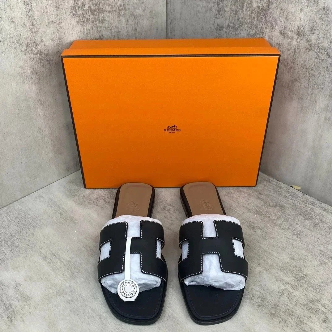 Hermès Oran Sandals White Leather Slippers - 6
