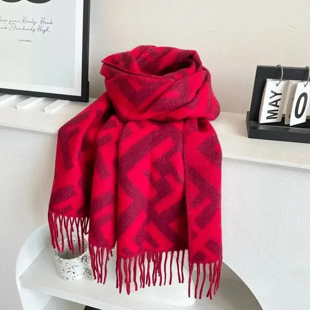 Dior Scarves Fringed Logo-Pattern Scarf product detail image 4