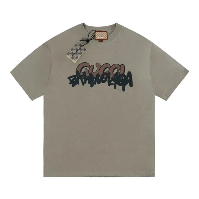 Gucci T-Shirts Short-Sleeve Logo Graphic T-Shirt product detail image 5