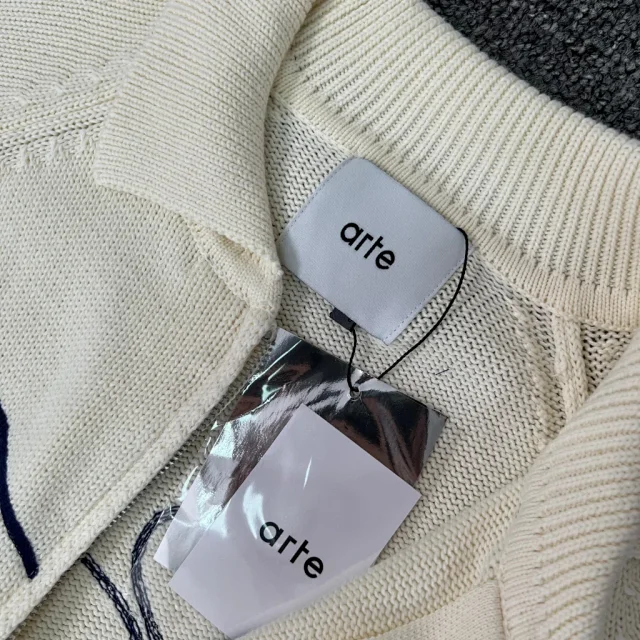 Arte Knitwear Logo Knit Sweater and Zip Cardigan product detail image 10