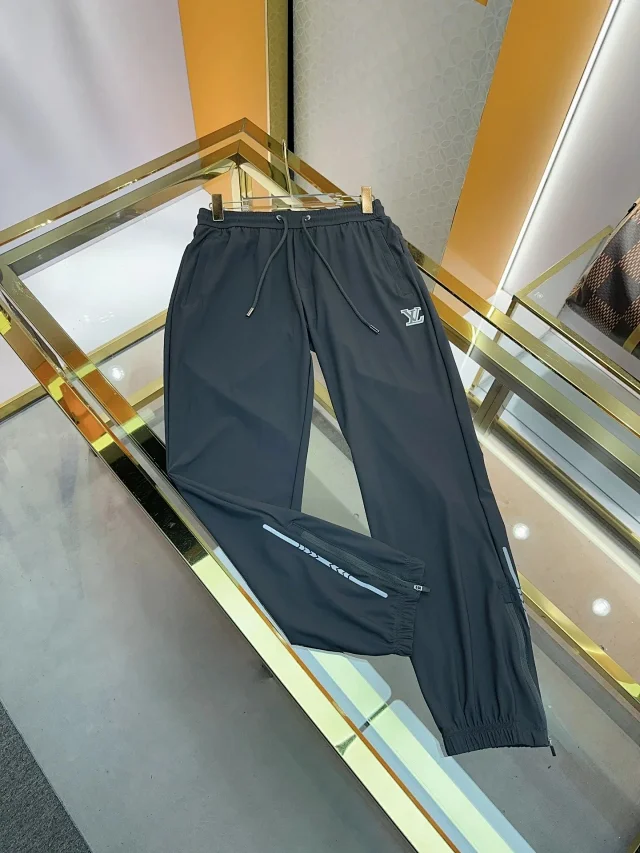 Louis Vuitton Trousers Monogram and logo product detail image 3