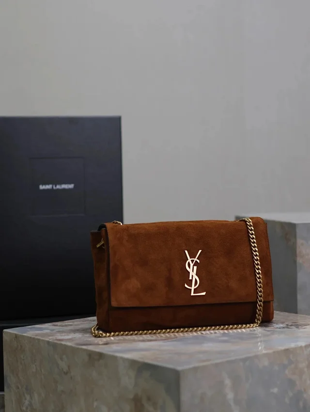 Saint Laurent Crossbody Bags Logo Plaque Bag product detail image 4