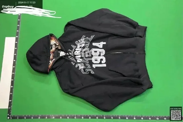 Supreme Hoodies & Sweatshirts Zip-Up Hoodie with Skull Hood Lining and 1994 Graphic product detail image 3