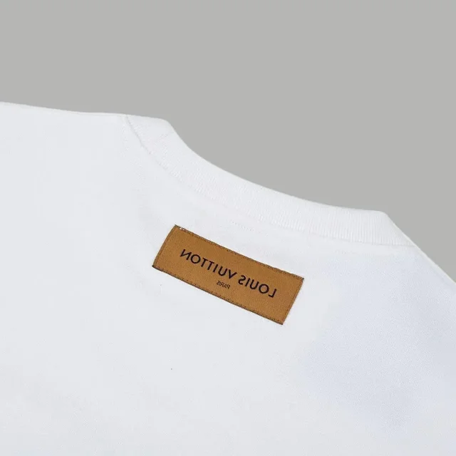 Louis Vuitton Hoodies & Sweatshirts Logo Print Crewneck Sweatshirt product detail image 15