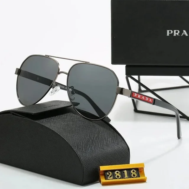 Prada Sunglasses product detail image 3