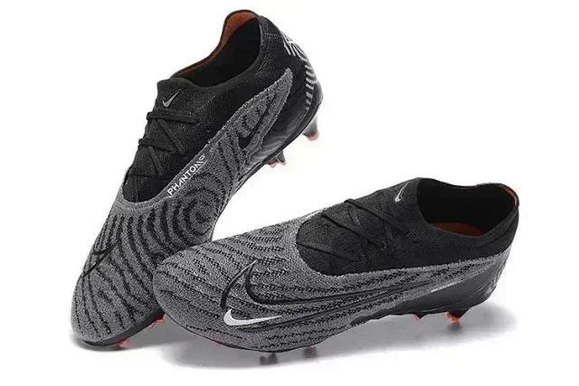 Nike Boots Studded Football Cleats product detail image 1
