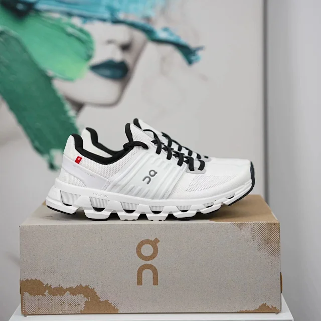 On Sneakers CloudTec knit running product detail image 13