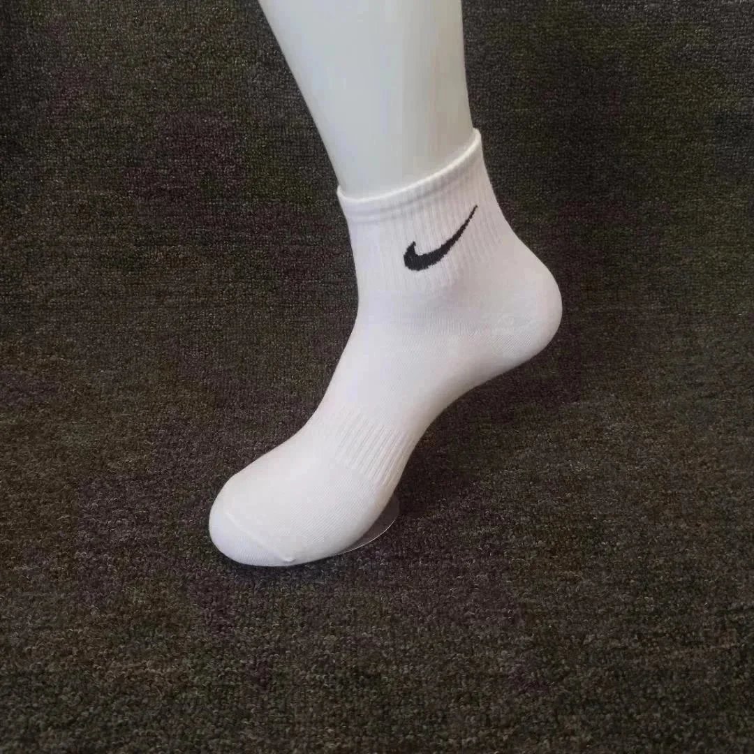 Nike Socks Everyday Lightweight Ankle — White mid-calf