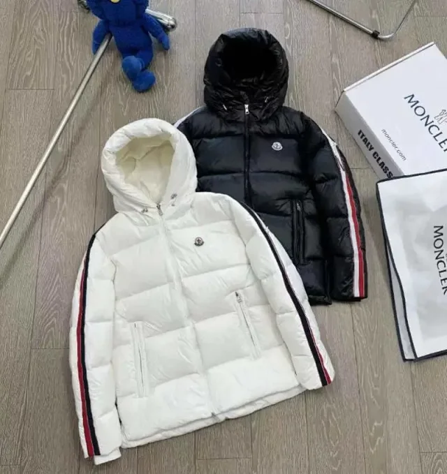 Moncler Down Jackets Quilted Jacket product detail image 6