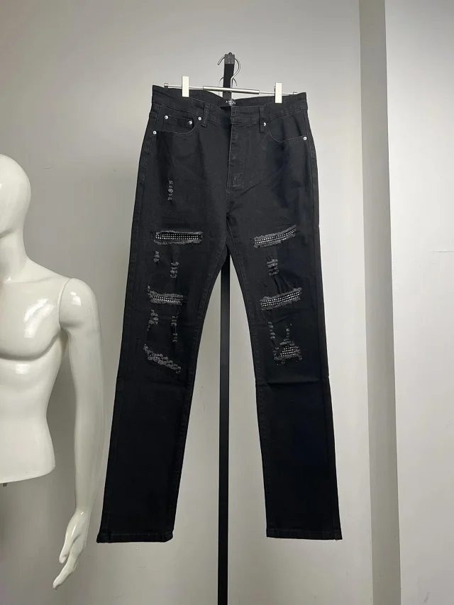 AMIRI Jeans Embellished Distressed product detail image 4
