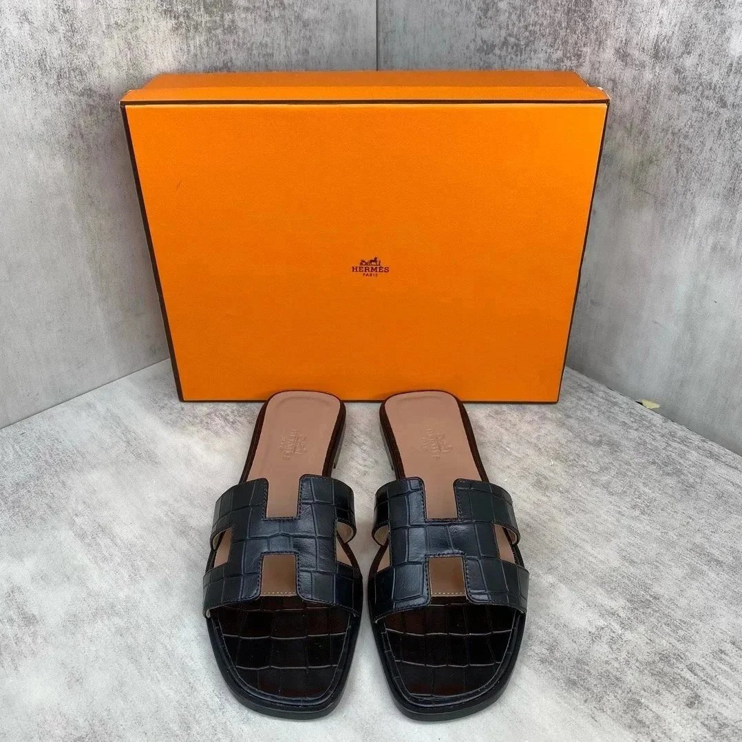 Hermès Slippers Oran H-cut slide sandals image 5