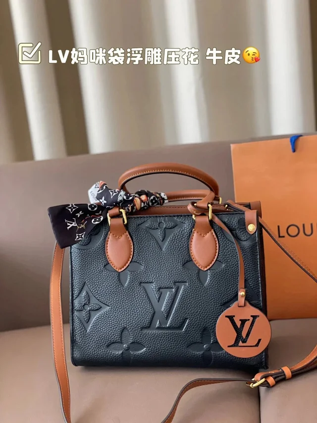 Louis Vuitton Handbags Monogram Top-Handle Handbag product detail image 3