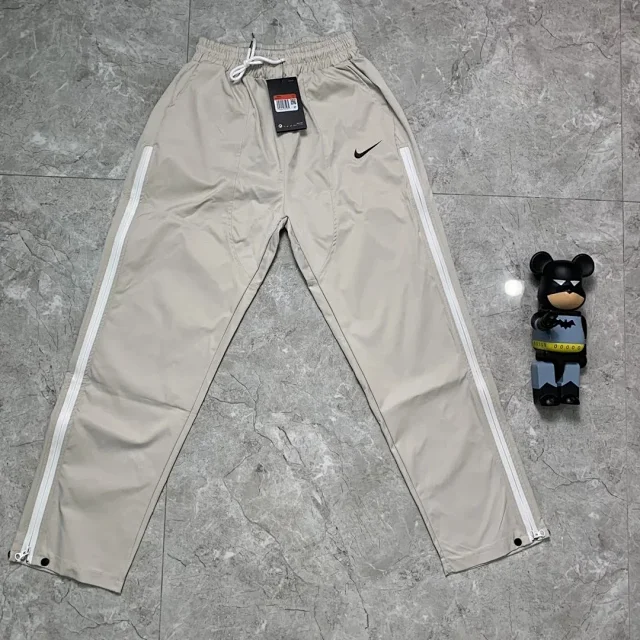 Nike Trousers Elastic-Waist Athletic product detail image 6