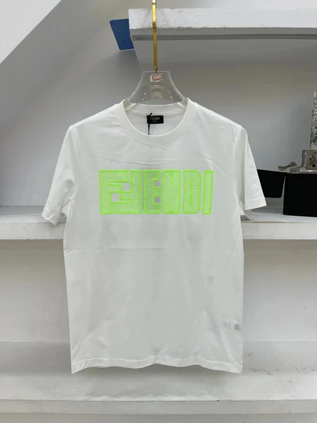 Fendi T-Shirts Short Sleeve Graphic T-Shirt product detail image 4