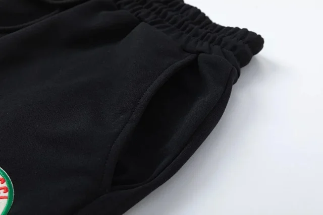 Gucci Shorts Drawstring Logo-Patch product detail image 9