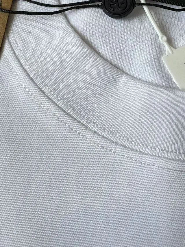 Stüssy T-Shirts Jamaica Beach Floral Logo Print product detail image 6