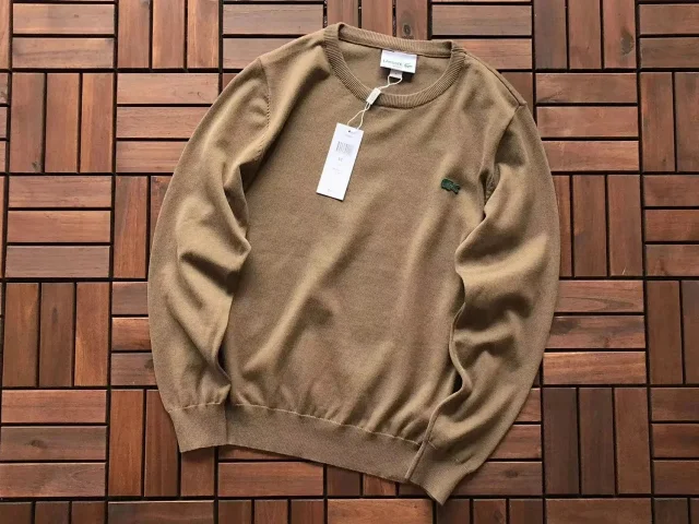Lacoste Knitwear Crocodile Logo Crew-Neck Knit Sweater product detail image 9