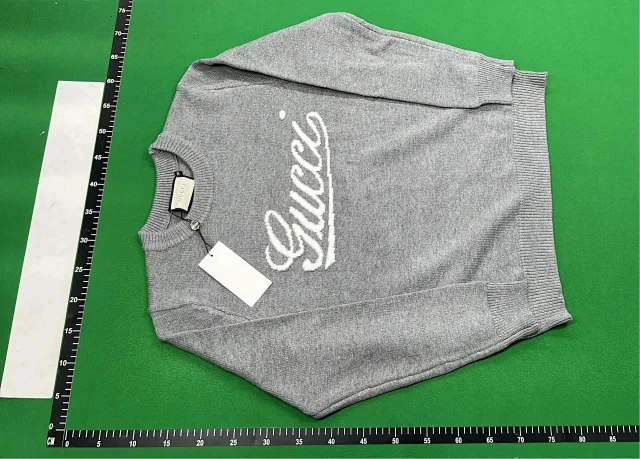 Gucci Knitwear Crewneck logo knit sweater product detail image 2
