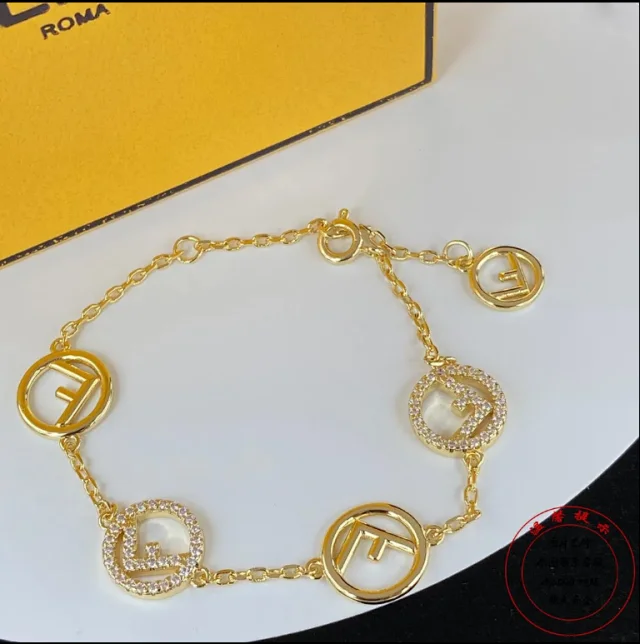 Unbranded Jewelry Gold-Tone Letter Charm Chain Bracelet with Rhinestone Accents product detail image 2