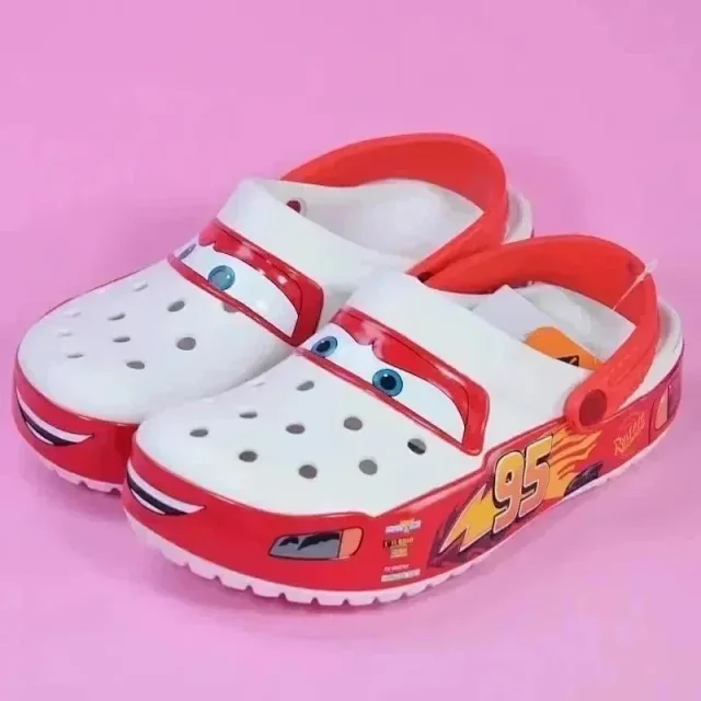 Crocs Sandals Ventilated clogs with heel straps and Lightning McQueen graphics product detail image 2