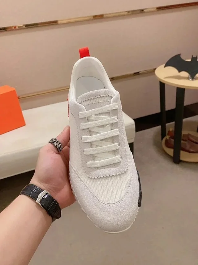Unbranded Sneakers Low-top lace-up with ribbed sole and heel accent product detail image 5