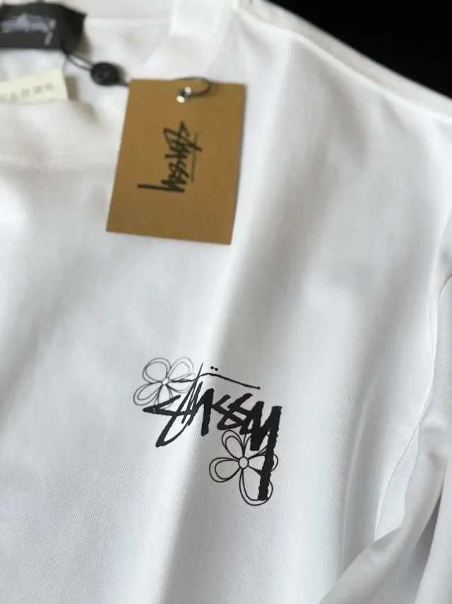 Stüssy T-Shirts Jamaica Beach Floral Logo Print product detail image 7