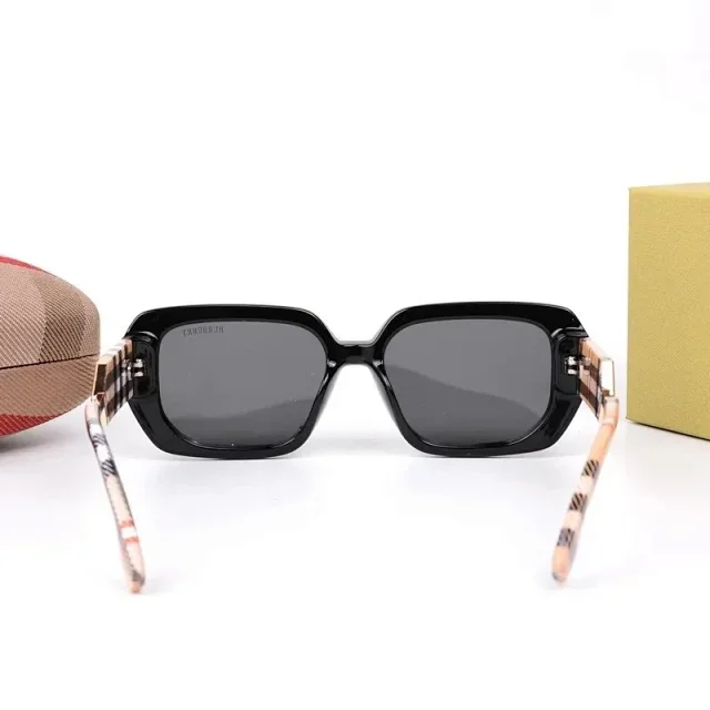 Burberry Eyewear Oversized geometric-frame sunglasses product detail image 3