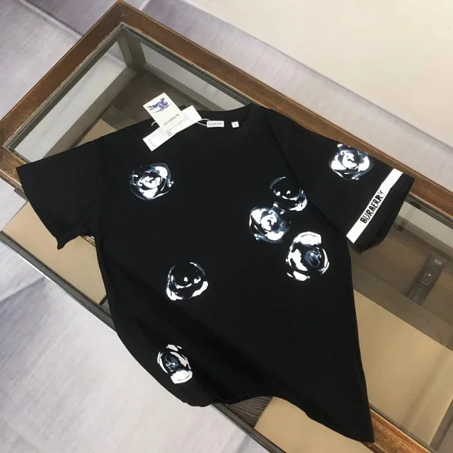 Burberry T-Shirts Logo Print product detail image 7