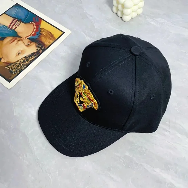 Versace Hats Baseball Cap with Medusa Head Patch product detail image 5