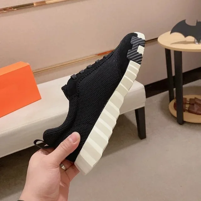 Unbranded Sneakers Low-top lace-up with ribbed sole and heel accent product detail image 10