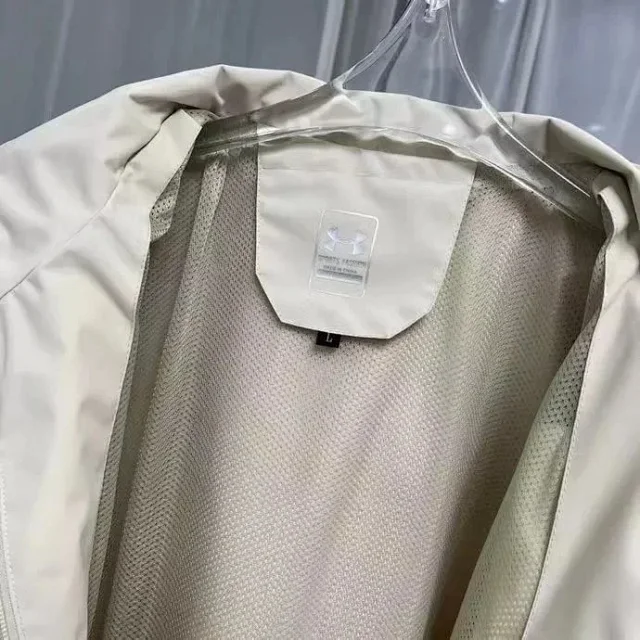 Under Armour Jackets Hooded zip-up jacket product detail image 7