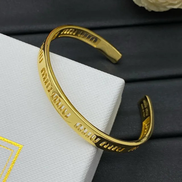 Miu Jewelry Logo Cutout Open Cuff Bracelet product detail image 4
