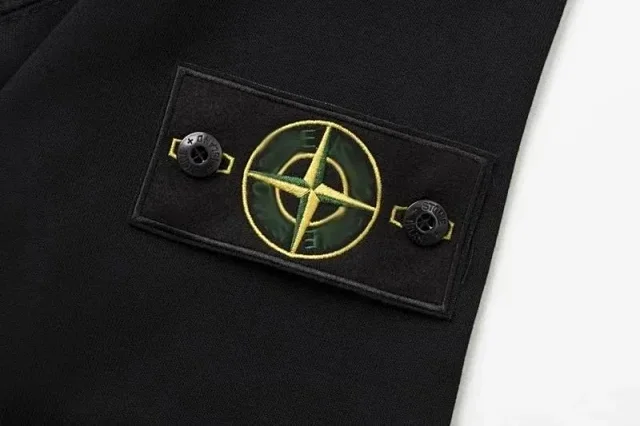 Stone Island Hoodies & Sweatshirts Crewneck sweatshirt with compass sleeve patch product detail image 10