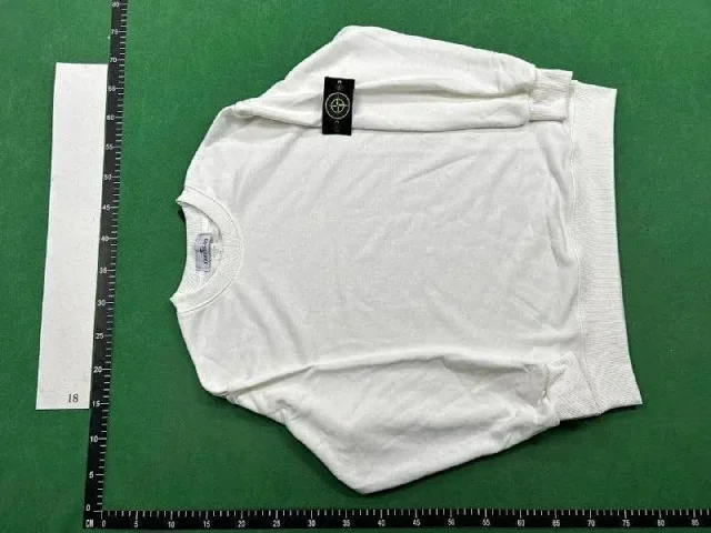 Stone Island Hoodies & Sweatshirts Crewneck sweatshirt with compass sleeve patch product detail image 2