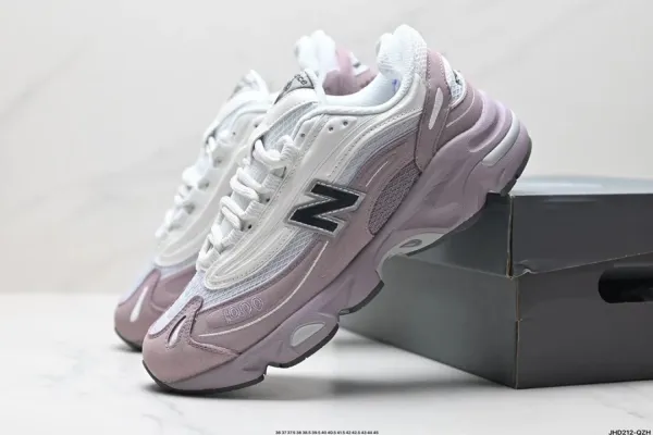 New Balance 1000 Gore-Tex Black Chunky Sneakers - 5