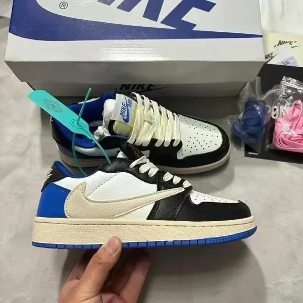 Travis Scott x Nike Air Jordan 1 Low OG 'Reverse Mocha' Sneakers - 1