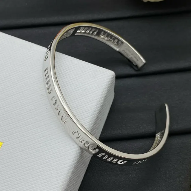 Miu Jewelry Logo Cutout Open Cuff Bracelet product detail image 5