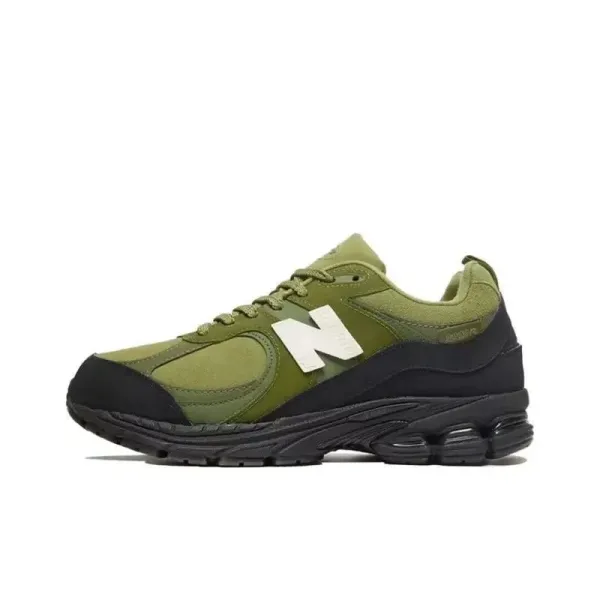 New Balance 2002R Gray Sneakers - 7