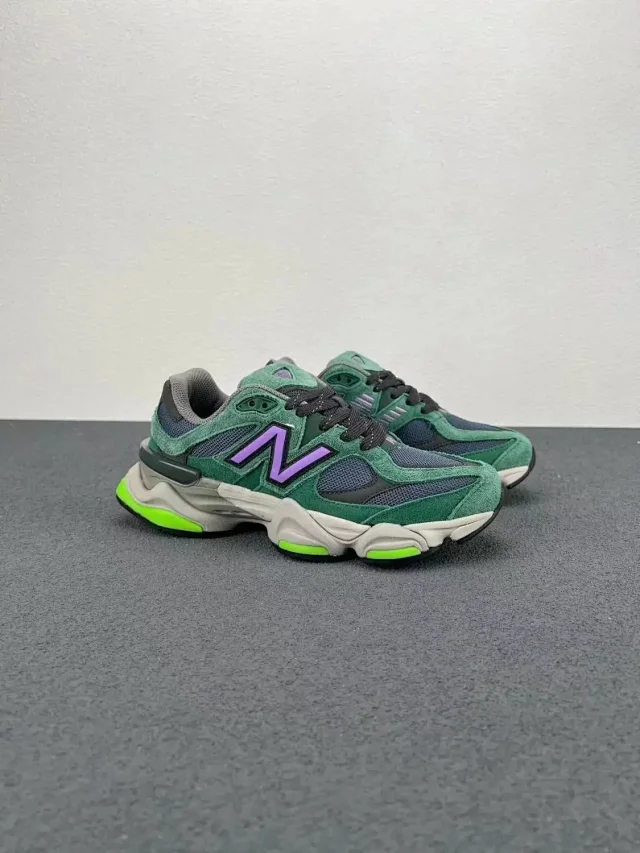 New Balance Sneakers Chunky suede and mesh low-top product detail image 5