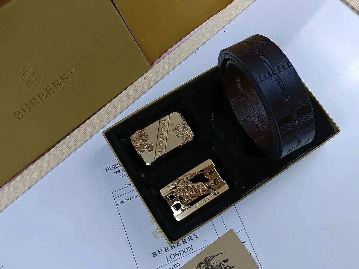 Burberry Black Leather Belt with Gold Buckle Set