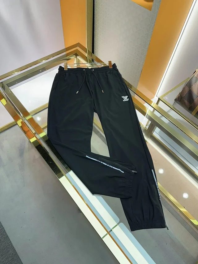 Louis Vuitton Trousers Monogram and logo product detail image 4