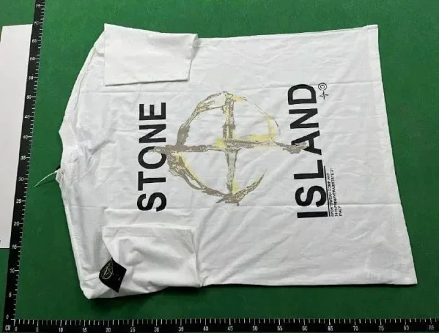 Stone Island T-Shirts 04YHH41 compass-logo short-sleeve T-shirt product detail image 4